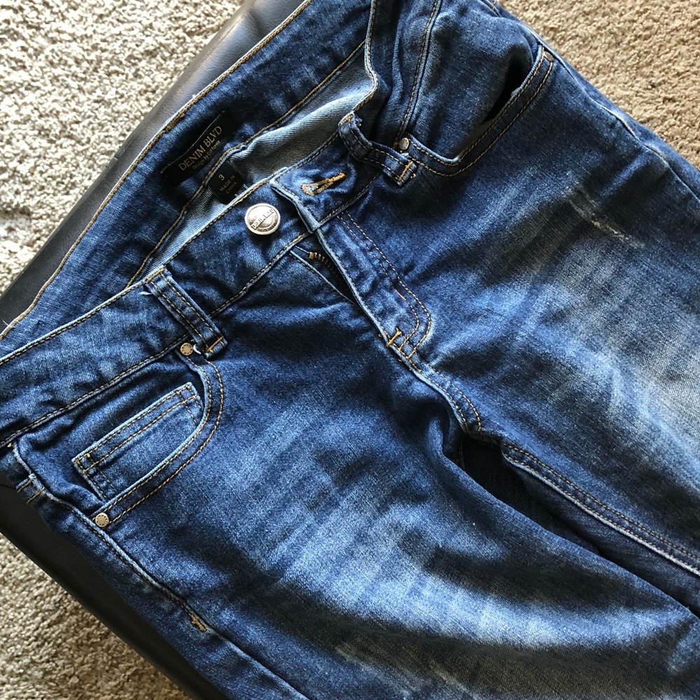 DENIM BLVD JEANS